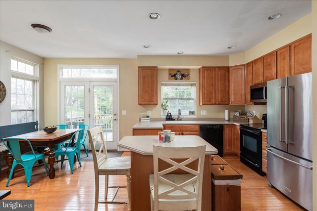 222 STEPHENS RUN ST, Stephens City, VA 22655