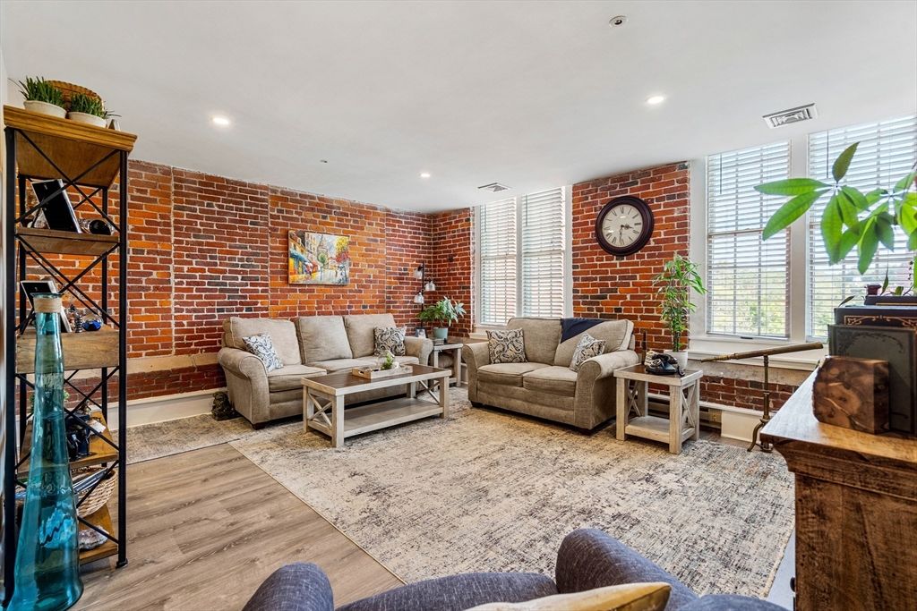 148 Main St O506, North Andover, MA 01845