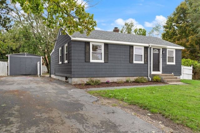 519 Turnpike St, Easton, MA 02375