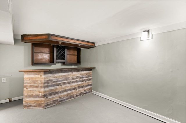 519 Turnpike St, Easton, MA 02375
