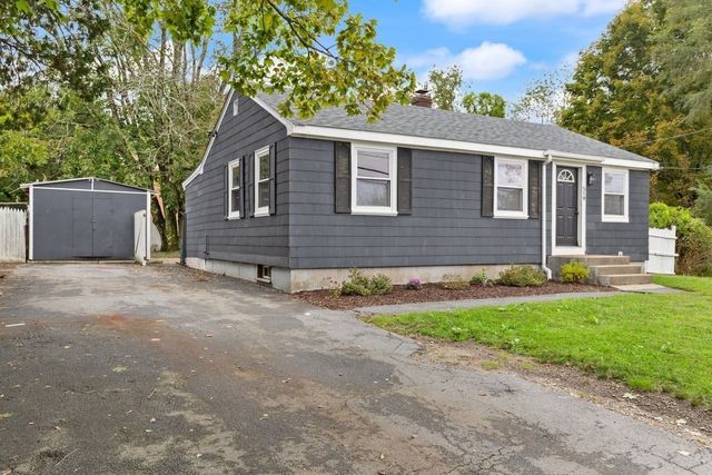 519 Turnpike St, Easton, MA 02375