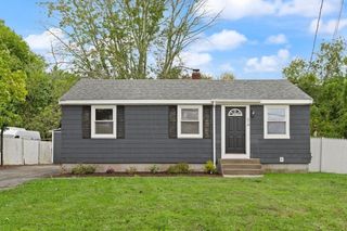 519 Turnpike St, Easton, MA 02375