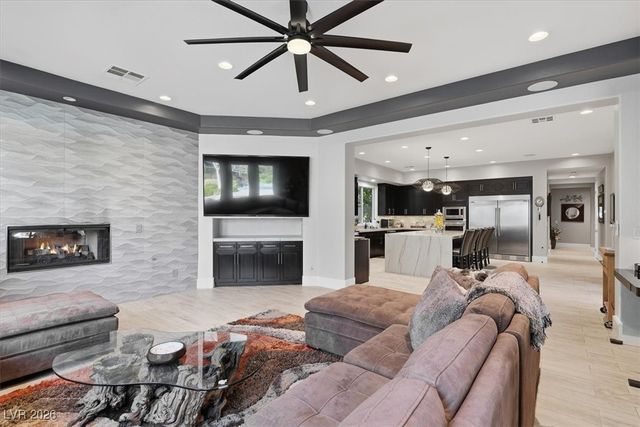 12016 Port Labelle Drive, Las Vegas, NV 89141