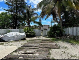 1721 Mckinley St 0, Hollywood, FL 33020