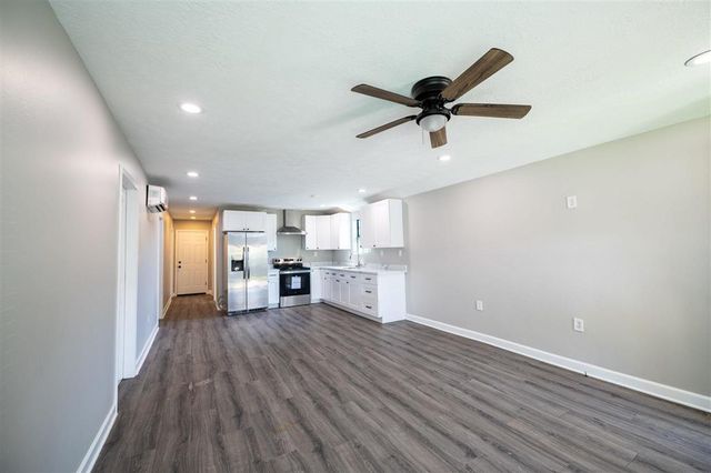 820 Miller St Street, Sulphur, LA 70663