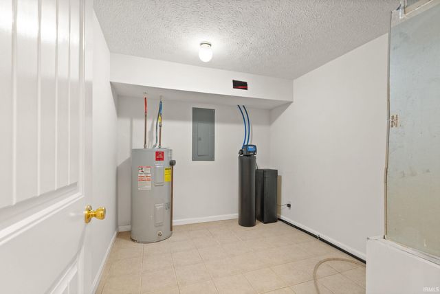 1308 Cemetery Road, New Salisbury, IN 47161