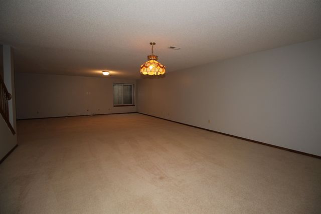 1114 S Longford St, Wichita, KS 67207