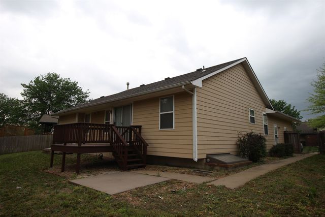 1114 S Longford St, Wichita, KS 67207