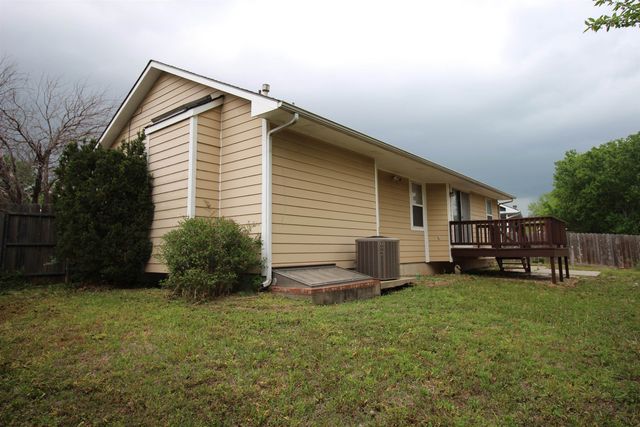 1114 S Longford St, Wichita, KS 67207