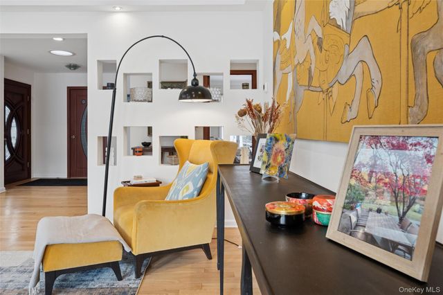 383 254th Street, Bronx, NY 10471