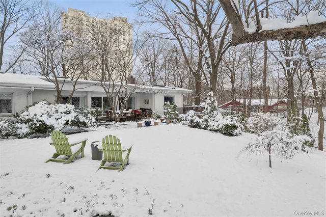 383 254th Street, Bronx, NY 10471