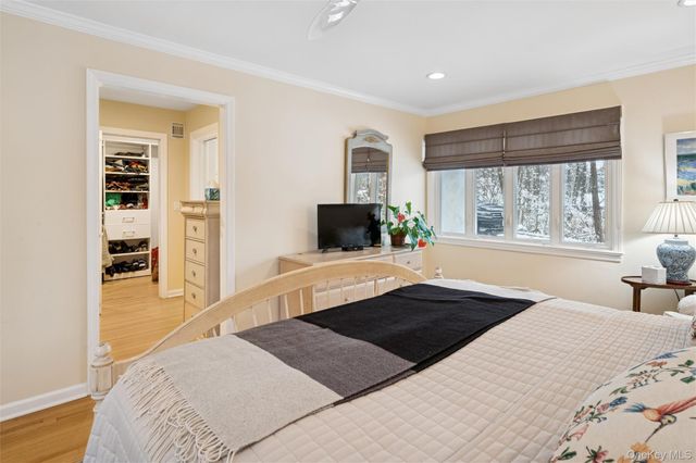 383 254th Street, Bronx, NY 10471