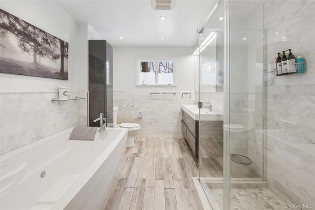 383 254th Street, Bronx, NY 10471