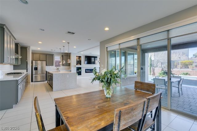 10238 Kesington Drive, Las Vegas, NV 89135