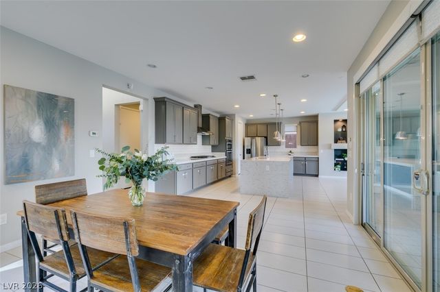 10238 Kesington Drive, Las Vegas, NV 89135