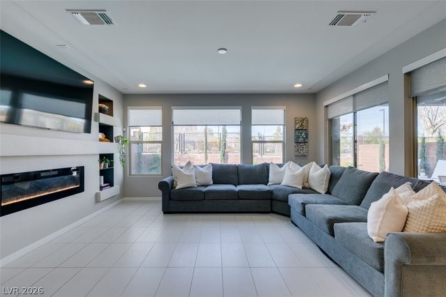 10238 Kesington Drive, Las Vegas, NV 89135