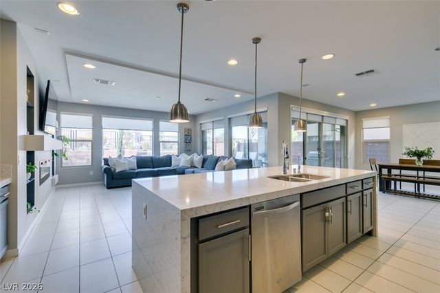 10238 Kesington Drive, Las Vegas, NV 89135