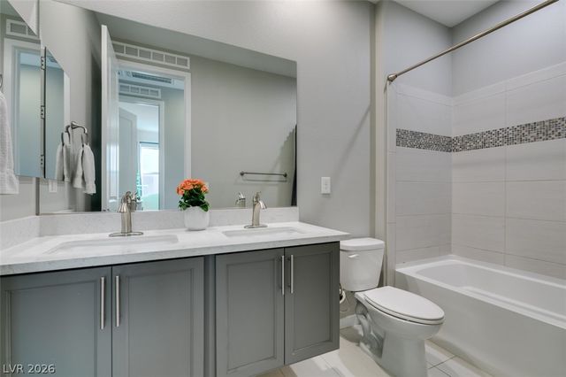 10238 Kesington Drive, Las Vegas, NV 89135