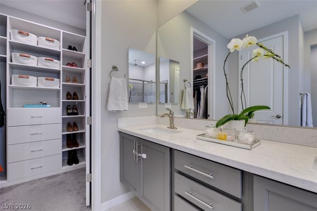 10238 Kesington Drive, Las Vegas, NV 89135