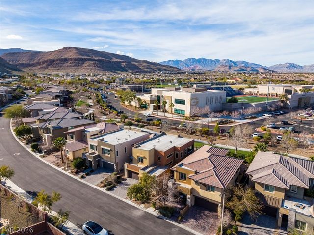 10238 Kesington Drive, Las Vegas, NV 89135