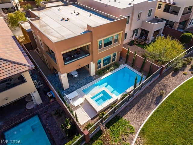 10238 Kesington Drive, Las Vegas, NV 89135