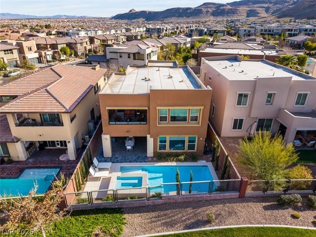 10238 Kesington Drive, Las Vegas, NV 89135