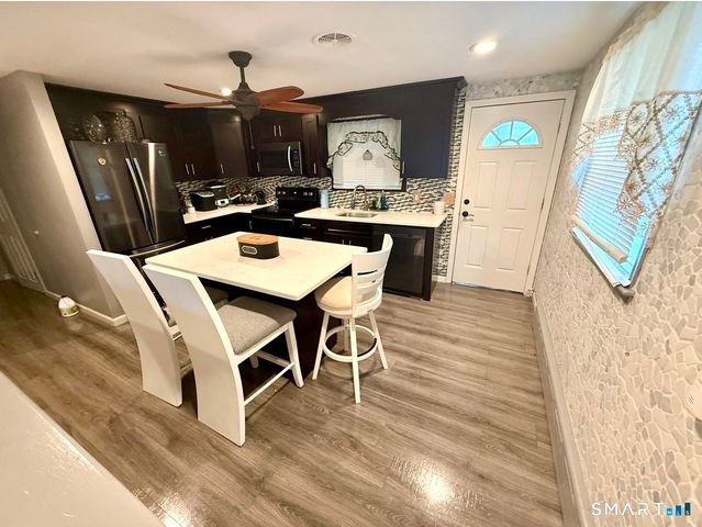 16 Ledger Street, Hartford, CT 06106