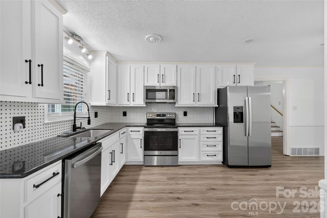 2602 Shearer Drive, Statesville, NC 28625