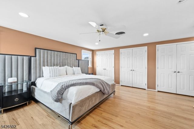 425 Victor St, Saddle Brook Twp., NJ 07663