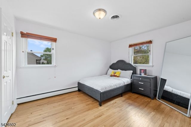 425 Victor St, Saddle Brook Twp., NJ 07663