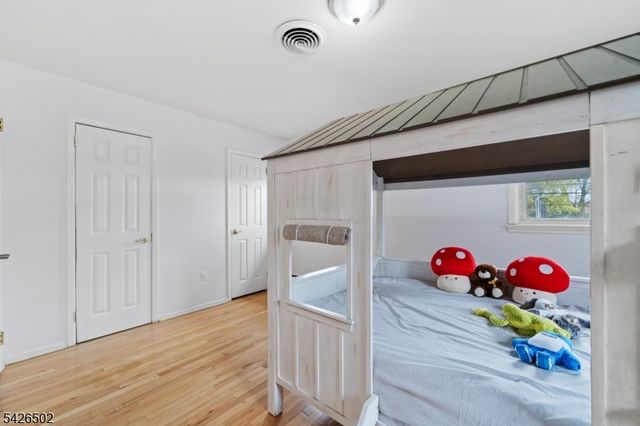 425 Victor St, Saddle Brook Twp., NJ 07663