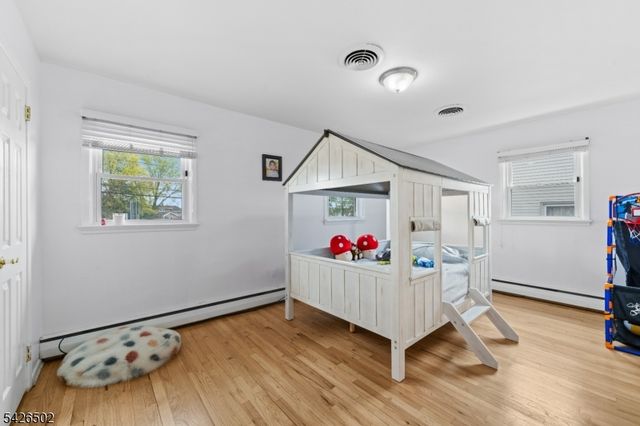 425 Victor St, Saddle Brook Twp., NJ 07663