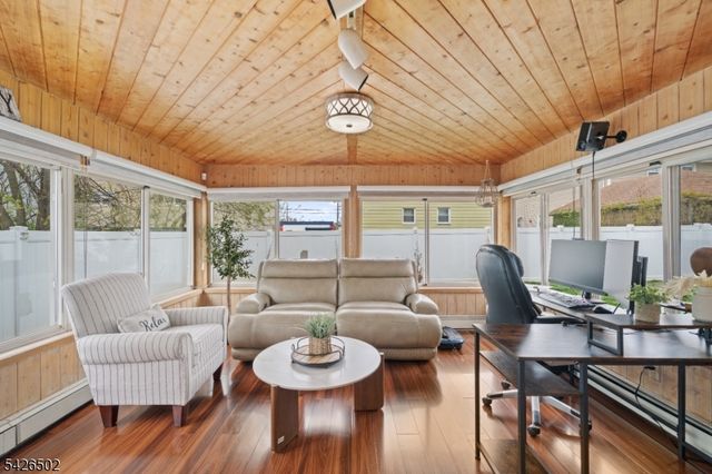 425 Victor St, Saddle Brook Twp., NJ 07663