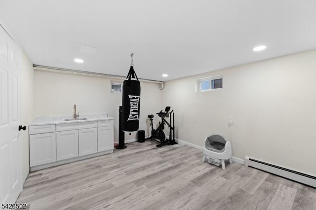 425 Victor St, Saddle Brook Twp., NJ 07663