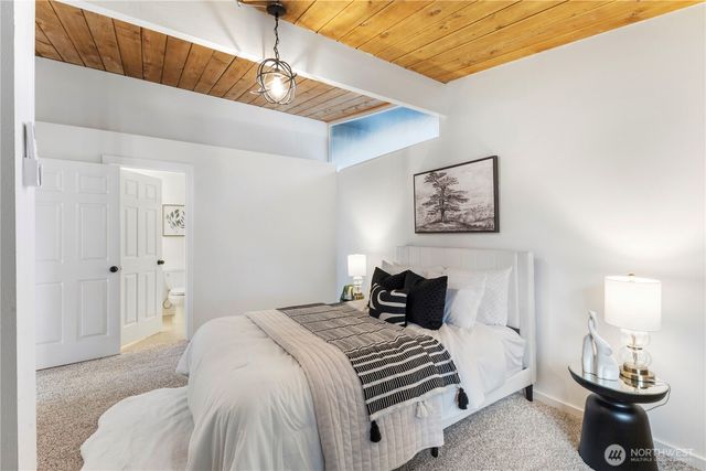 35631 13th Avenue SW, Federal Way, WA 98023