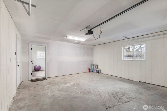 35631 13th Avenue SW, Federal Way, WA 98023