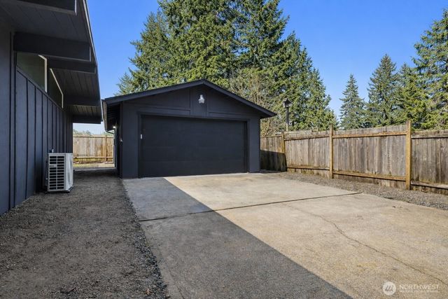 35631 13th Avenue SW, Federal Way, WA 98023