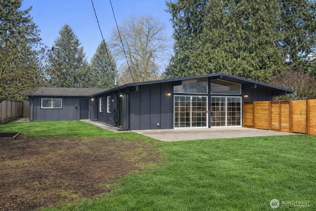 35631 13th Avenue SW, Federal Way, WA 98023
