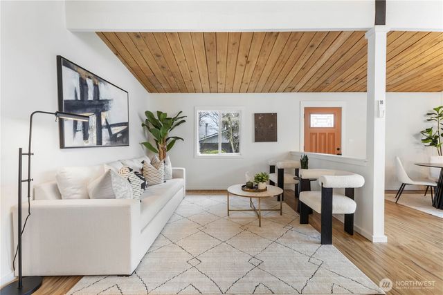 35631 13th Avenue SW, Federal Way, WA 98023