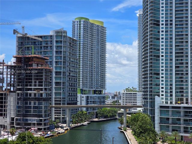 31 SE 5th 1203, Miami, FL 33131