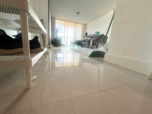 31 SE 5th 1203, Miami, FL 33131