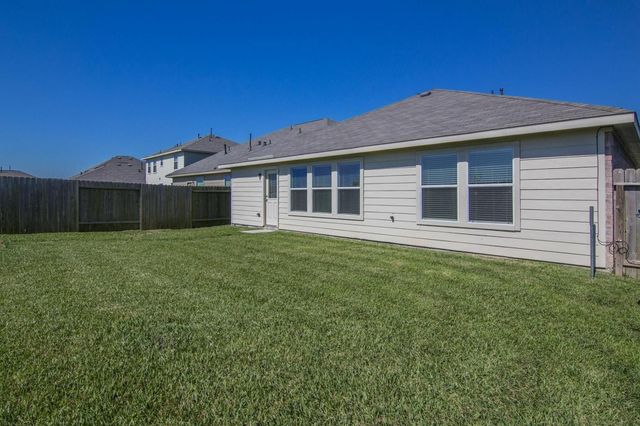 18 Leisure Shore Court, Manvel, TX 77578