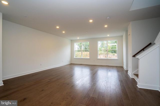 144 ADA HIGHTOWER AVE, Pennington, NJ 08534