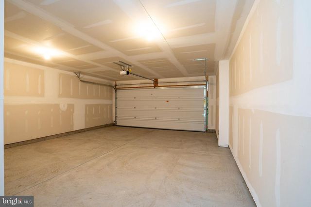 144 ADA HIGHTOWER AVE, Pennington, NJ 08534