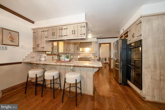 3303 GREENE COUNTRIE DR, Newtown Square, PA 19073