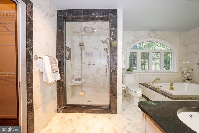 3303 GREENE COUNTRIE DR, Newtown Square, PA 19073