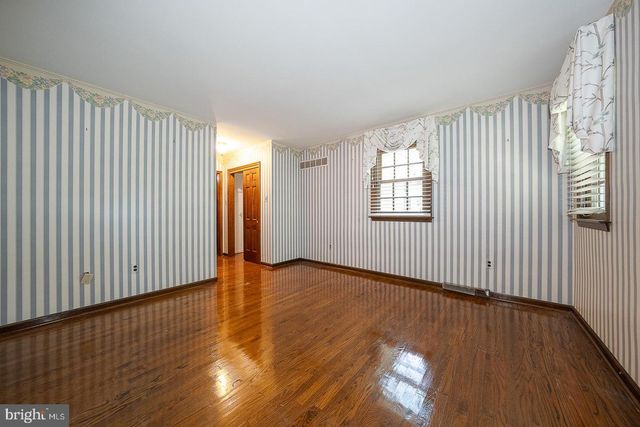 3303 GREENE COUNTRIE DR, Newtown Square, PA 19073