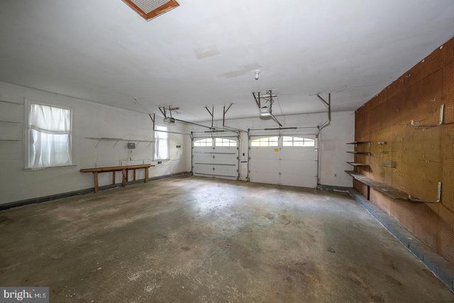 3303 GREENE COUNTRIE DR, Newtown Square, PA 19073