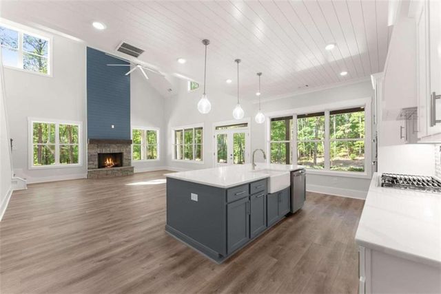 124 Fox Valley Road, Clarkesville, GA 30523