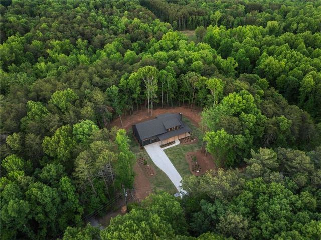 124 Fox Valley Road, Clarkesville, GA 30523